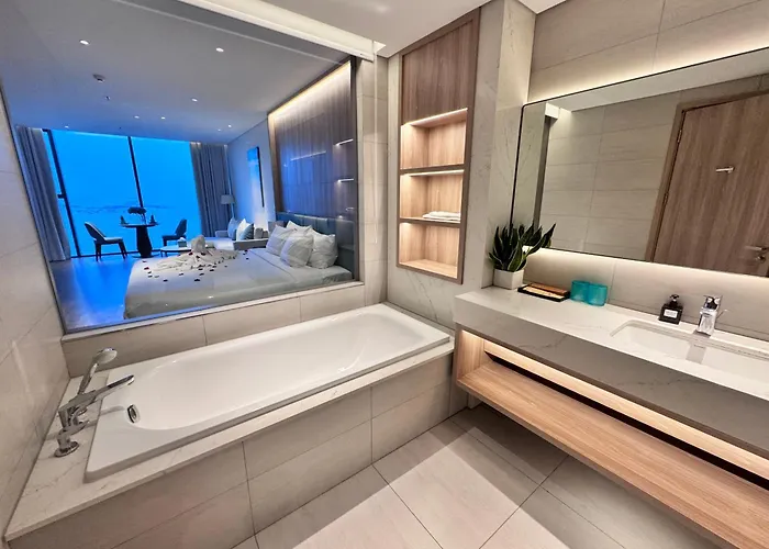 A La Carte Bay Seaside Apartment