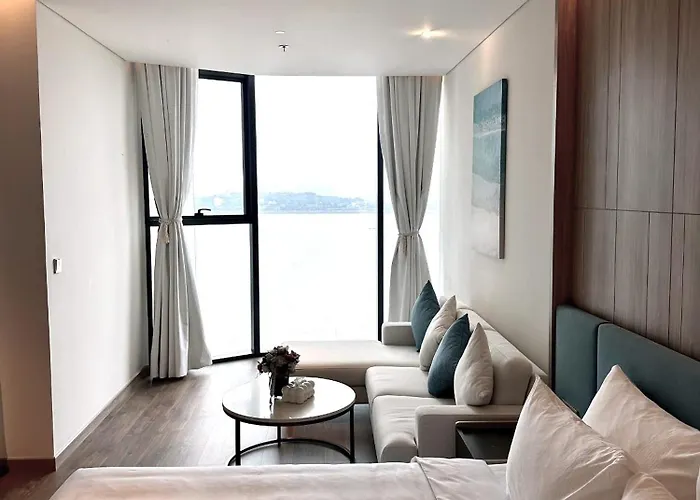 A La Carte Bay Seaside Ha Long